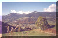 Automne99VueCheminCassioz.jpg (57479 bytes)